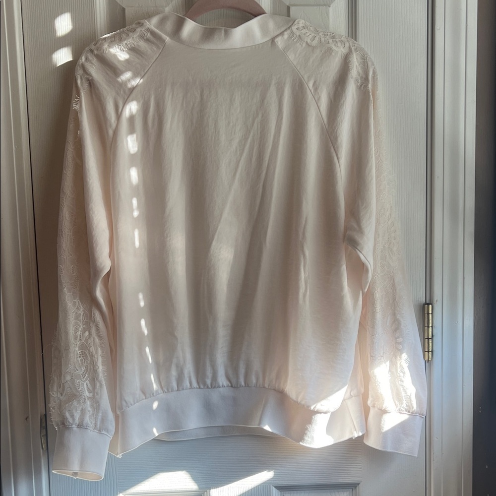 Express Cream V-Neck Blouse with Lace Detail - Picture 2 of 11